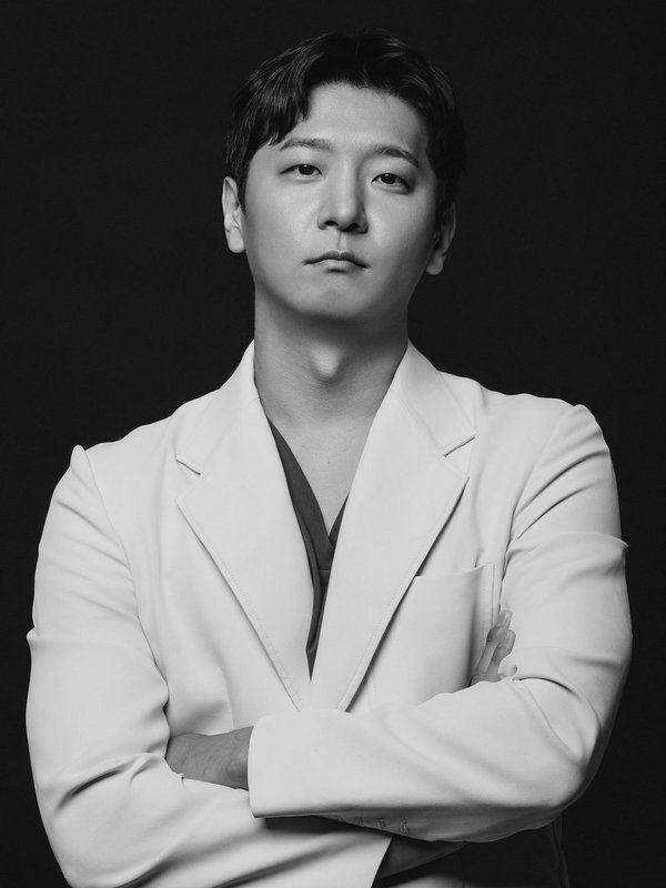 パク・ノミン 代表院長